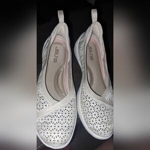 Jambu Emma Shoes Slip On Flats Round Toe Shimmer Cream Womens US 7